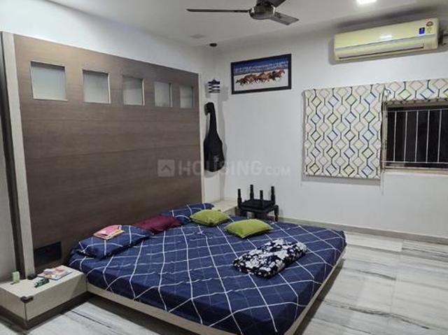 2 BHK Apartment in Bodakdev for resale Ahmedabad. The reference number is 20406831