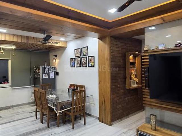 2 BHK Apartment in Bodakdev for resale Ahmedabad. The reference number is 20376202