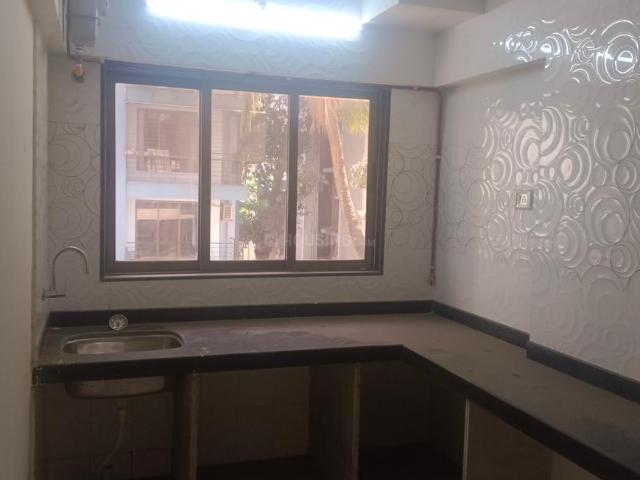 2 BHK Apartment in Borivali East for rent Mumbai. The reference number is 16673887