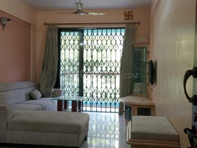 2 BHK Apartment in Borivali East for rent Mumbai. The reference number is 19036212