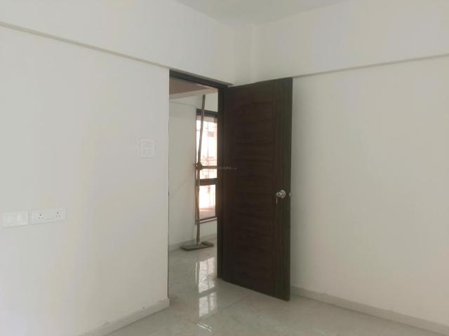 2 BHK Apartment in Borivali East for rent Mumbai. The reference number is 19350965