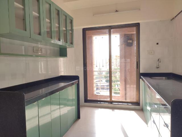 2 BHK Apartment in Borivali East for rent Mumbai. The reference number is 20843241