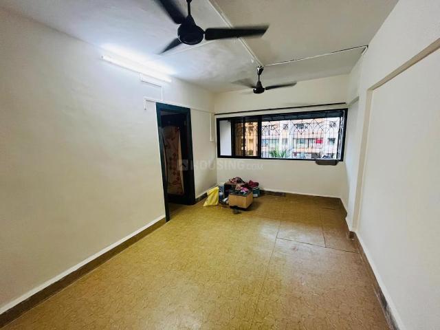 2 BHK Apartment in Borivali East for resale Mumbai. The reference number is 19356347