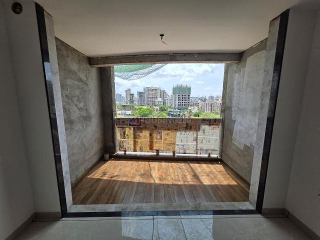 2 BHK Apartment in Borivali East for resale Mumbai. The reference number is 20291348