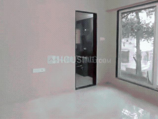 2 BHK Apartment in Borivali East for resale Mumbai. The reference number is 20340646