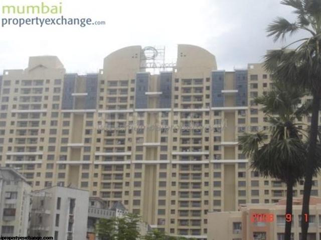 2 BHK Apartment in Borivali East for resale Mumbai. The reference number is 20397284
