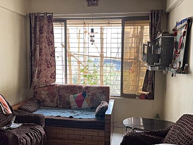 2 BHK Apartment in Borivali East for resale Mumbai. The reference number is 20336343