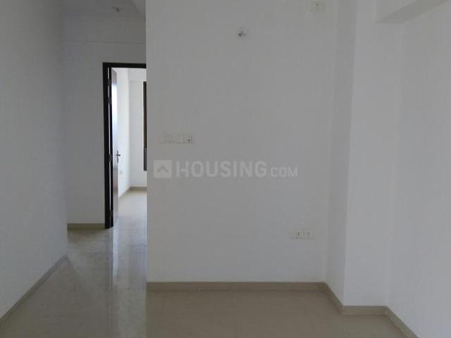 2 BHK Apartment in Borivali East for resale Mumbai. The reference number is 20598054