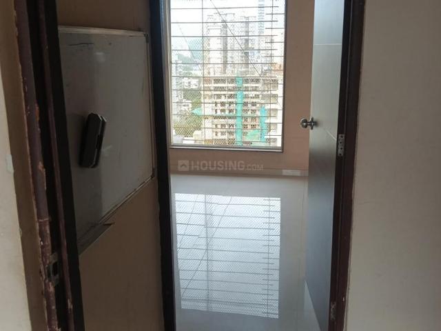 2 BHK Apartment in Borivali East for resale Mumbai. The reference number is 20843113