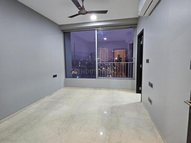 2 BHK Apartment in Borivali East for resale Mumbai. The reference number is 20896467