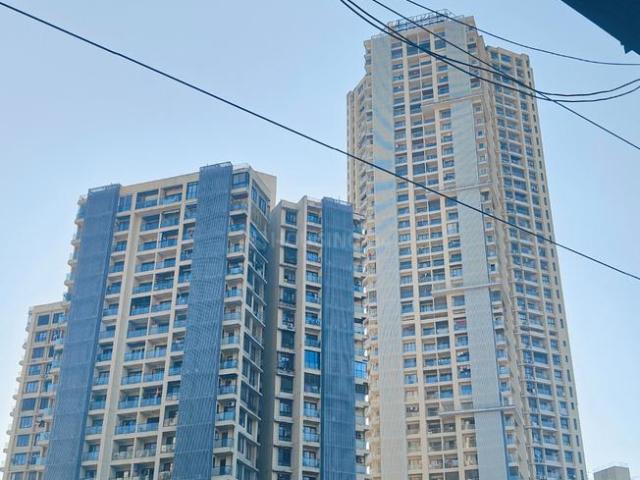 2 BHK Apartment in Borivali East for resale Mumbai. The reference number is 20934242