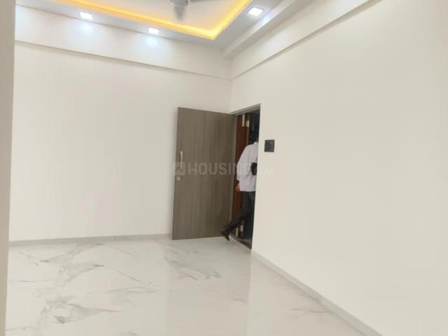 2 BHK Apartment in Borivali West for rent Mumbai. The reference number is 17666158
