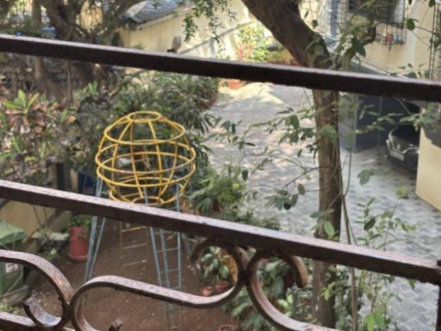 2 BHK Apartment in Borivali West for rent Mumbai. The reference number is 18903981