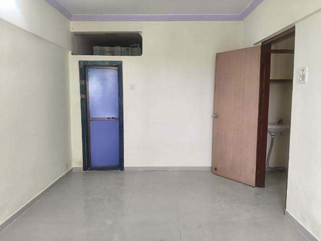 2 BHK Apartment in Borivali West for rent Mumbai. The reference number is 19745927