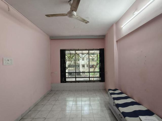 2 BHK Apartment in Borivali West for rent Mumbai. The reference number is 19928124