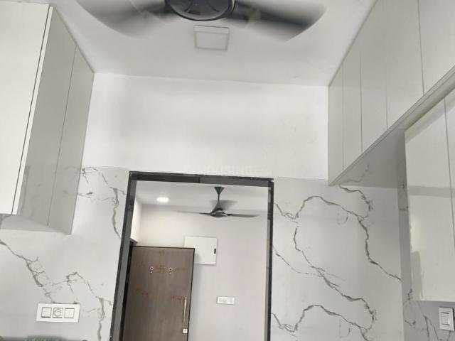 2 BHK Apartment in Borivali West for rent Mumbai. The reference number is 19247110
