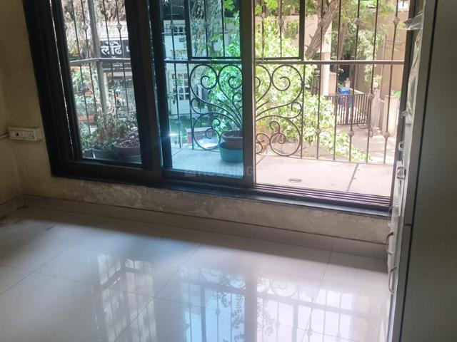 2 BHK Apartment in Borivali West for rent Mumbai. The reference number is 20427222