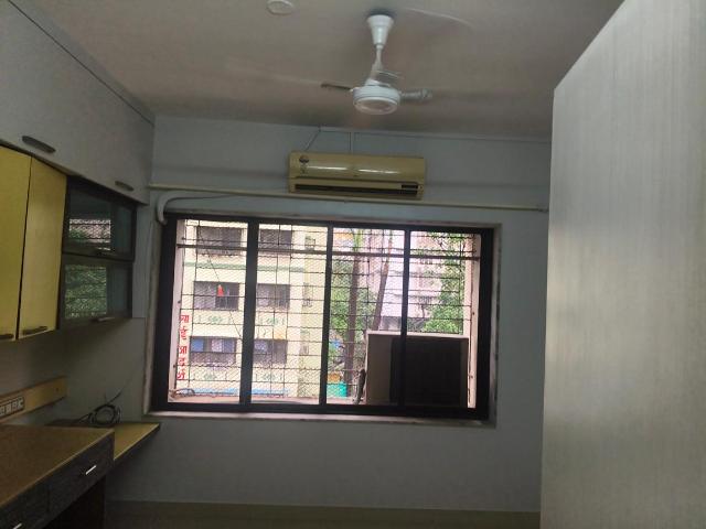 2 BHK Apartment in Borivali West for rent Mumbai. The reference number is 20614099