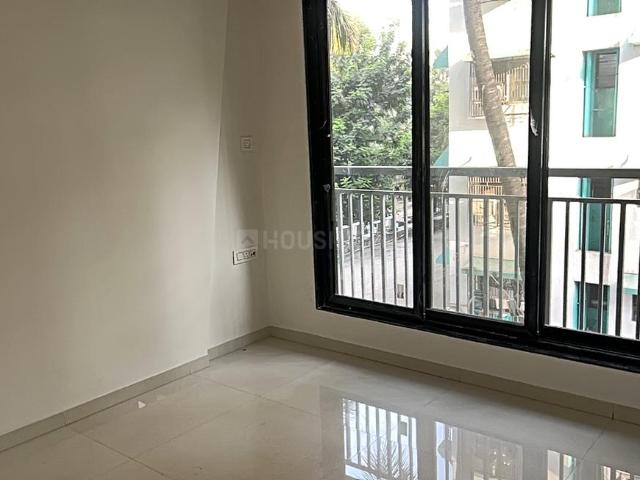 2 BHK Apartment in Borivali West for rent Mumbai. The reference number is 20179350