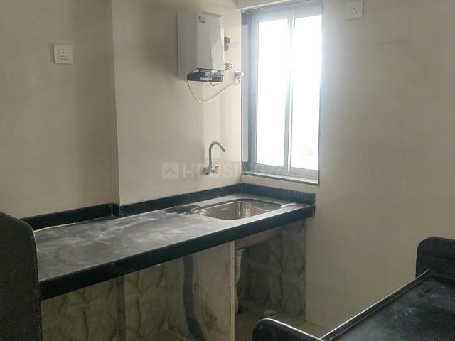 2 BHK Apartment in Borivali West for resale Mumbai. The reference number is 15777989