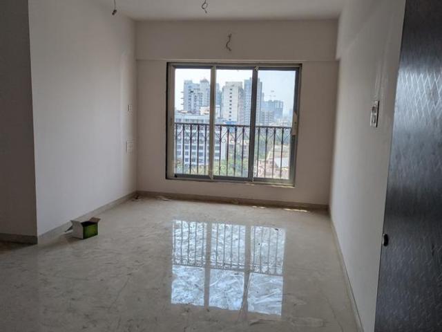 2 BHK Apartment in Borivali West for resale Mumbai. The reference number is 18081351