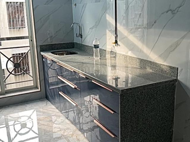 2 BHK Apartment in Borivali West for resale Mumbai. The reference number is 18675758