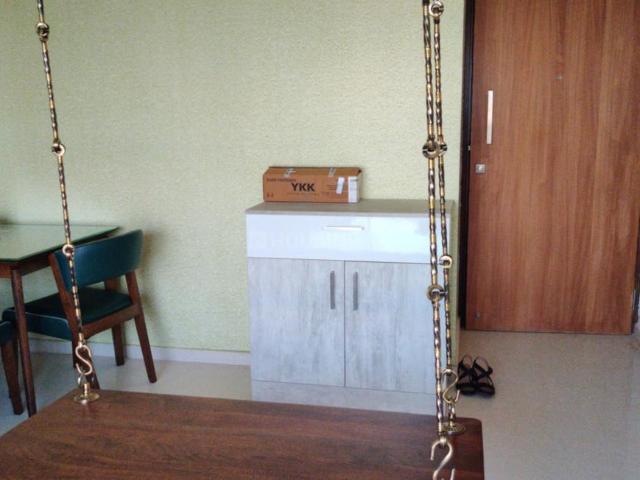2 BHK Apartment in Borivali West for resale Mumbai. The reference number is 18687885