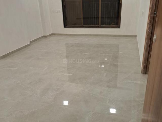 2 BHK Apartment in Borivali West for resale Mumbai. The reference number is 19121060
