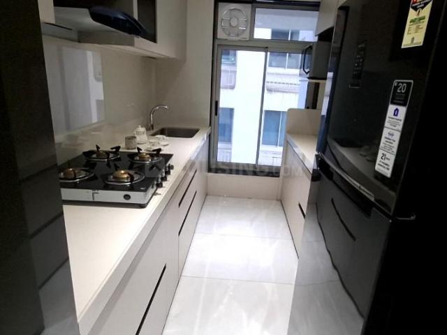 2 BHK Apartment in Borivali West for resale Mumbai. The reference number is 19373851