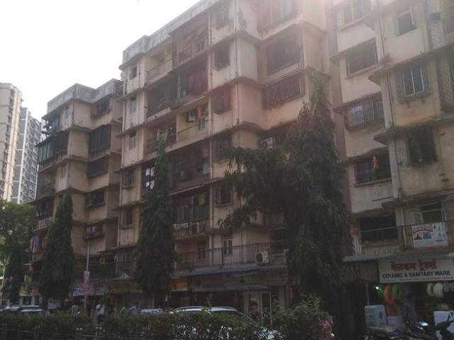 2 BHK Apartment in Borivali West for resale Mumbai. The reference number is 19382058