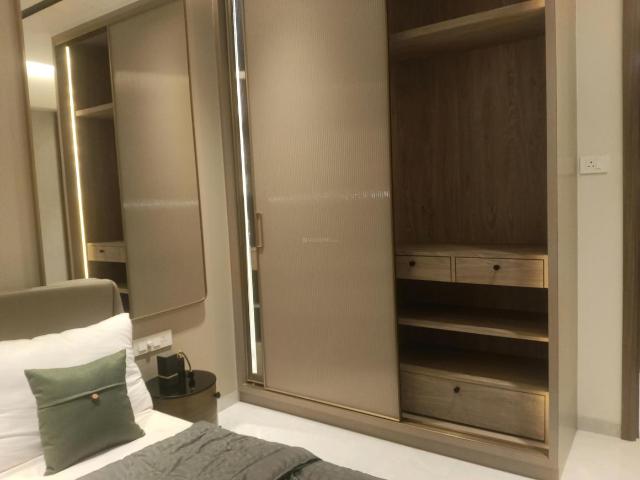 2 BHK Apartment in Borivali West for resale Mumbai. The reference number is 19654419