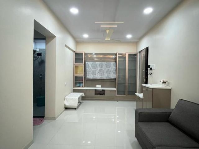 2 BHK Apartment in Borivali West for resale Mumbai. The reference number is 19956442