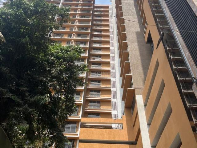 2 BHK Apartment in Borivali West for resale Mumbai. The reference number is 20058655
