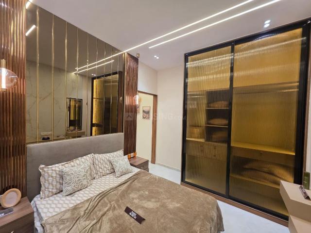 2 BHK Apartment in Borivali West for resale Mumbai. The reference number is 20282664