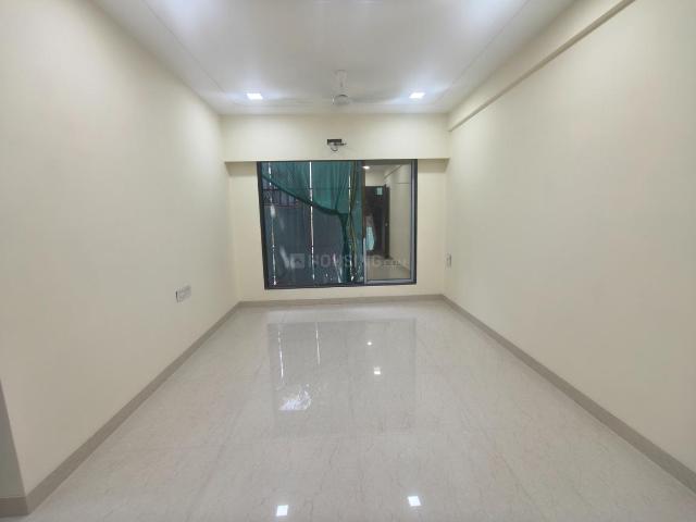 2 BHK Apartment in Borivali West for resale Mumbai. The reference number is 20354700