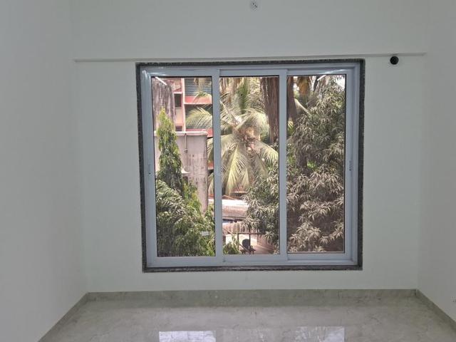 2 BHK Apartment in Borivali West for resale Mumbai. The reference number is 20434571