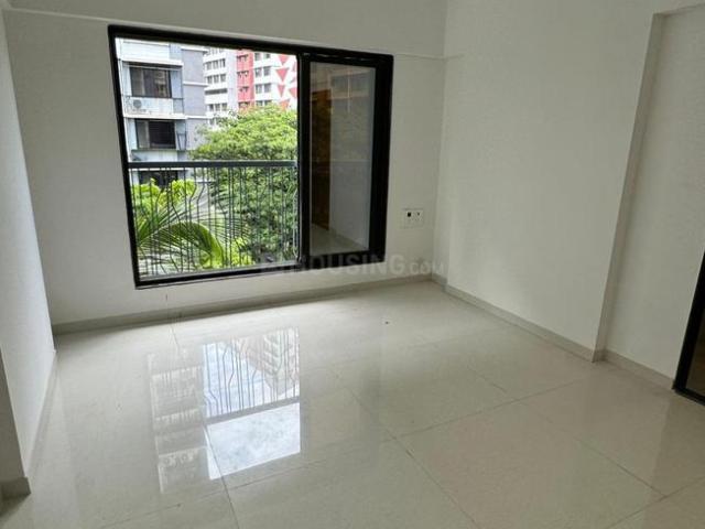 2 BHK Apartment in Borivali West for resale Mumbai. The reference number is 20579752