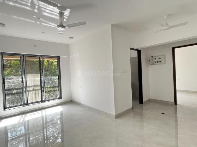 2 BHK Apartment in Borivali West for resale Mumbai. The reference number is 20508106