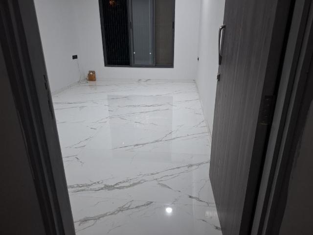 2 BHK Apartment in Borivali West for resale Mumbai. The reference number is 20511284