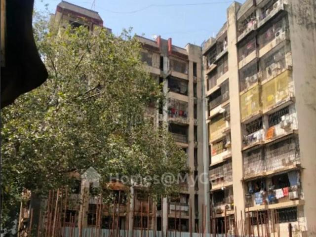 2 BHK Apartment in Borivali West for resale Mumbai. The reference number is 20517465