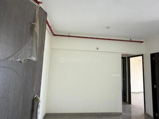 2 BHK Apartment in Borivali West for resale Mumbai. The reference number is 20609405