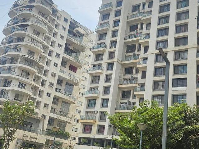 2 BHK Apartment in Bavdhan for resale Pune. The reference number is 19882646