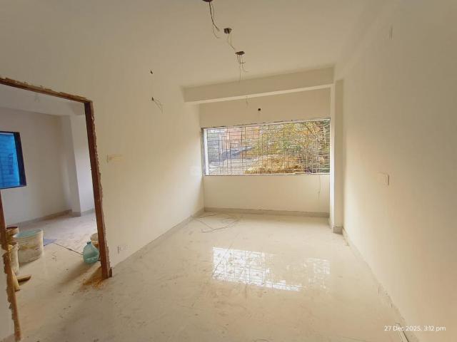 2 BHK Apartment in Ballygunge for rent Kolkata. The reference number is 19167782