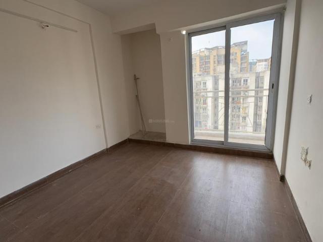 2 BHK Apartment in Bamheta Village for rent Ghaziabad. The reference number is 19903217