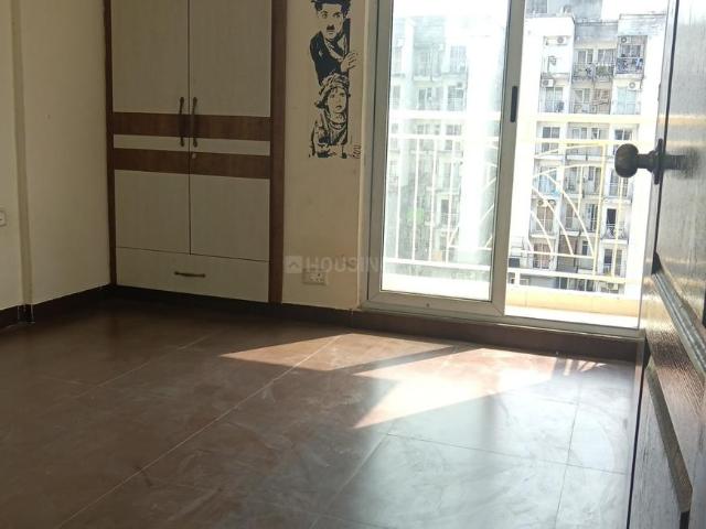 2 BHK Apartment in Bamheta Village for rent Ghaziabad. The reference number is 20008429