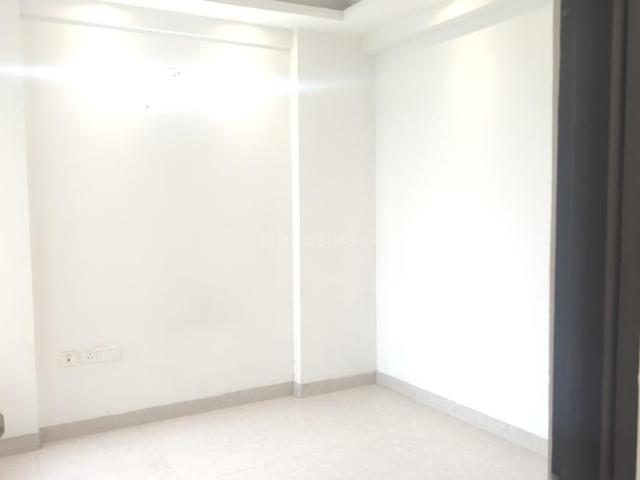 2 BHK Apartment in Bamheta Village for resale Ghaziabad. The reference number is 19582400