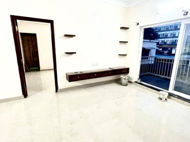 2 BHK Apartment in Banaswadi for rent Bengaluru. The reference number is 9953816