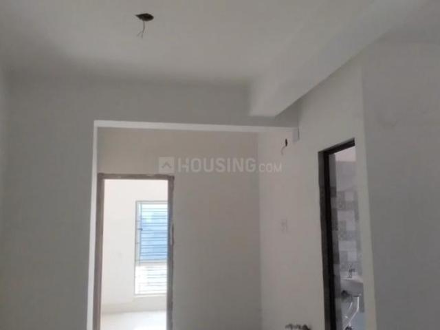 2 BHK Apartment in Bangur Avenue for resale Kolkata. The reference number is 20508307