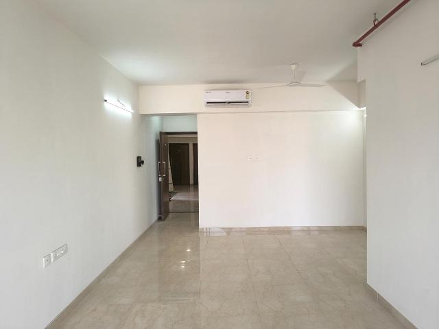2 BHK Apartment in Bandra East for rent Mumbai. The reference number is 19167711