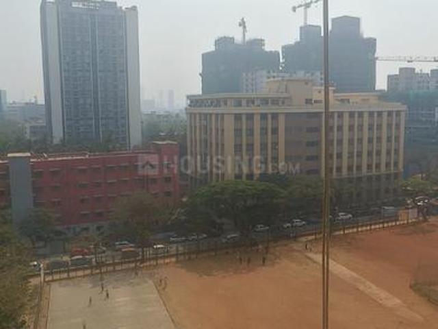 2 BHK Apartment in Bandra East for rent Mumbai. The reference number is 19525588